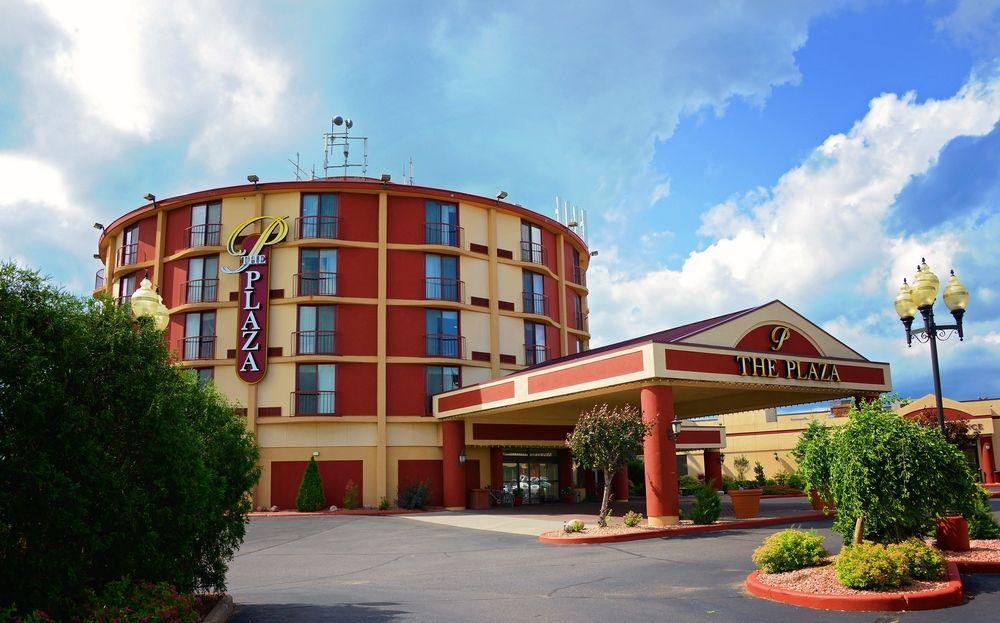 Plaza Hotel & Suites - オー・クレア エクステリア 写真